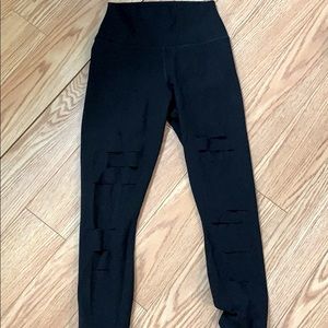 Alo 7/8 Ripped Warrior Leggings